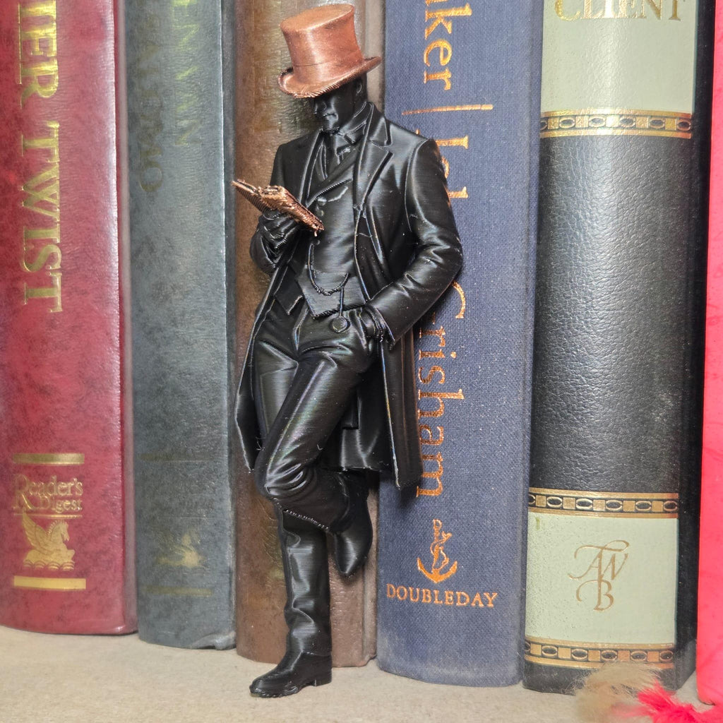 Victorian Gentleman Reading a Book – Bookish Statue for Library & Bookshelf Decor