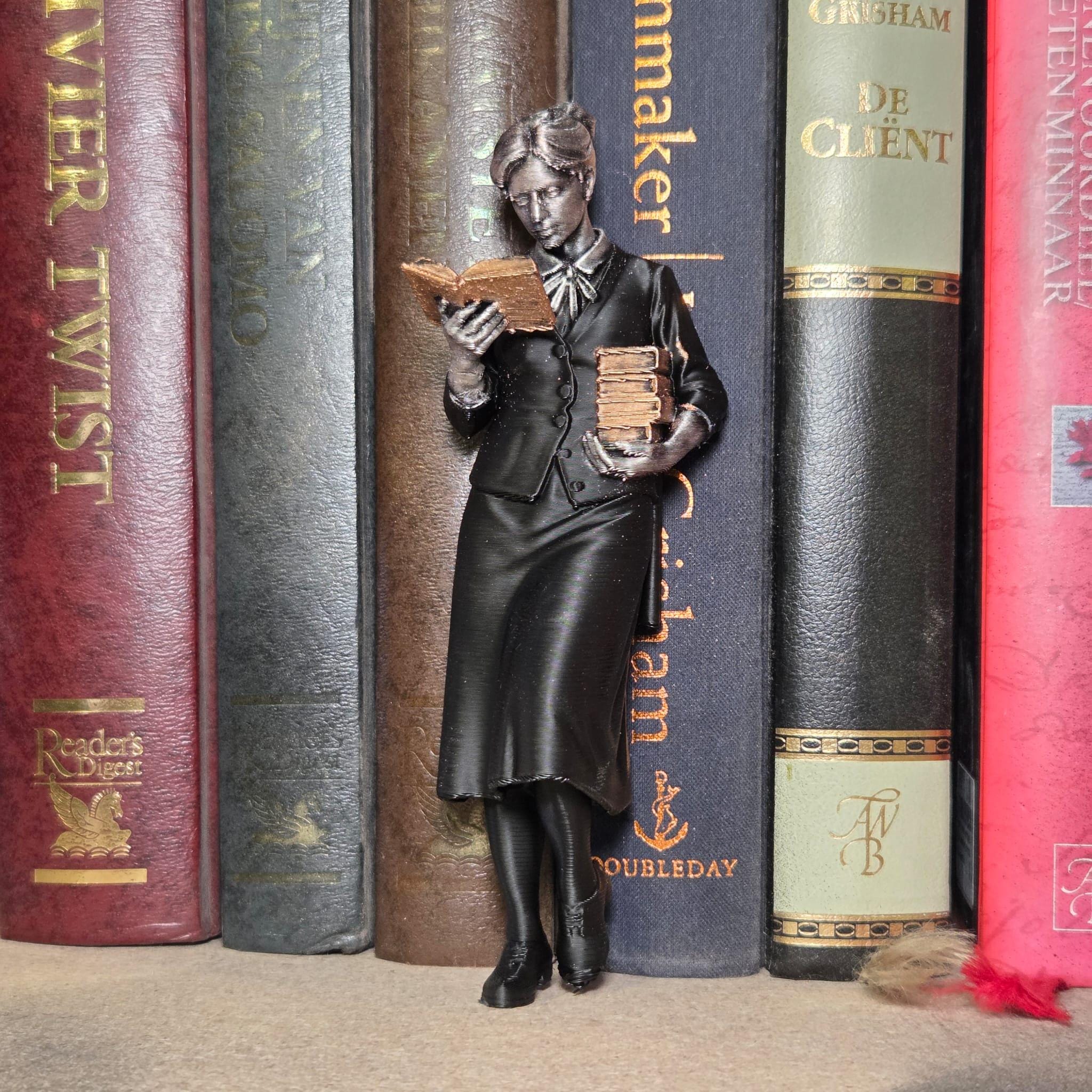Victorian Librarian Reading Figurine – Bookish Bookshelf Decor for Readers & Writers