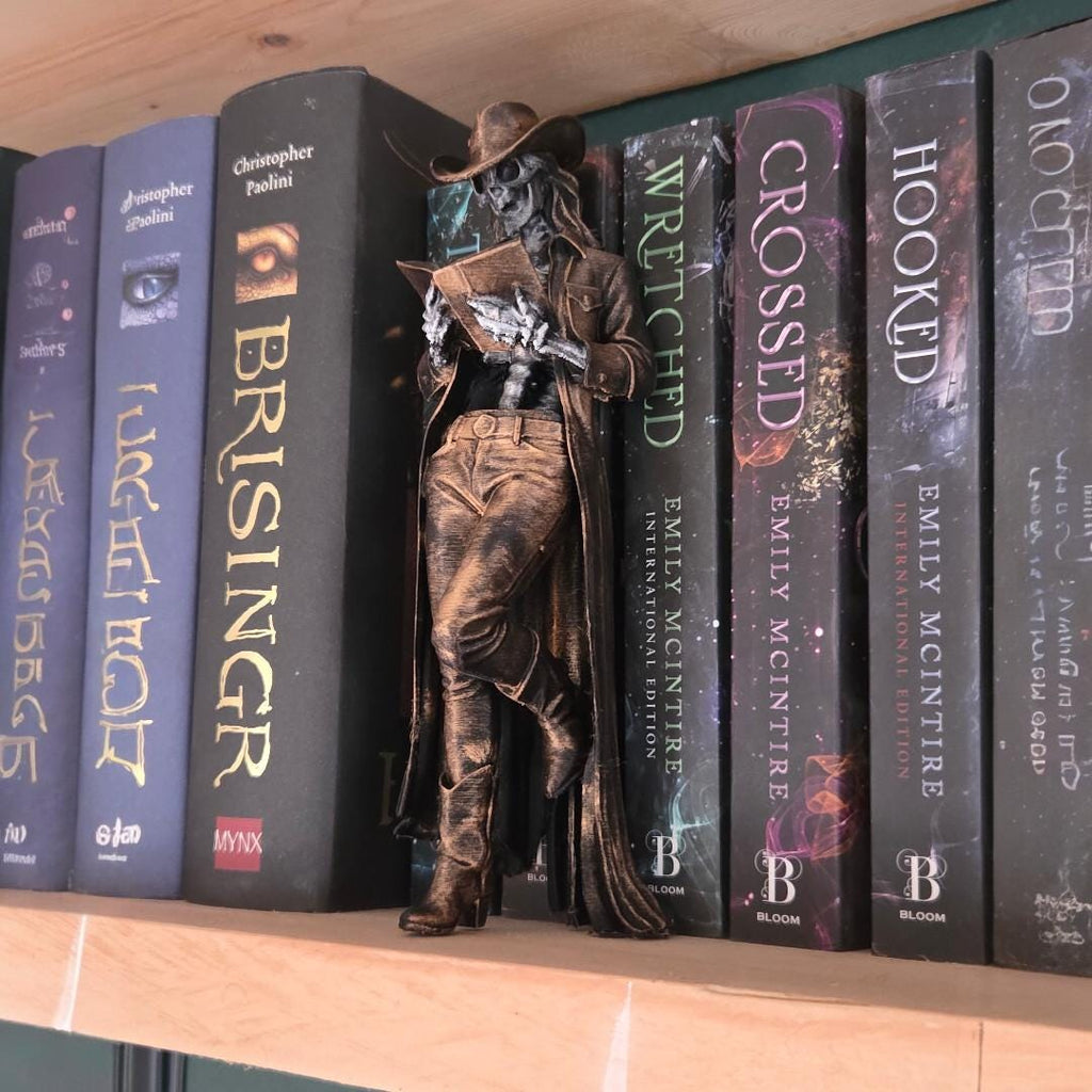 Skelett-Cowgirl-Buchstütze | Gothic-Bücherregal-Deko | Western-Schädel-Figur | Gruselige Buch-Deko | Dark Academia Geschenk