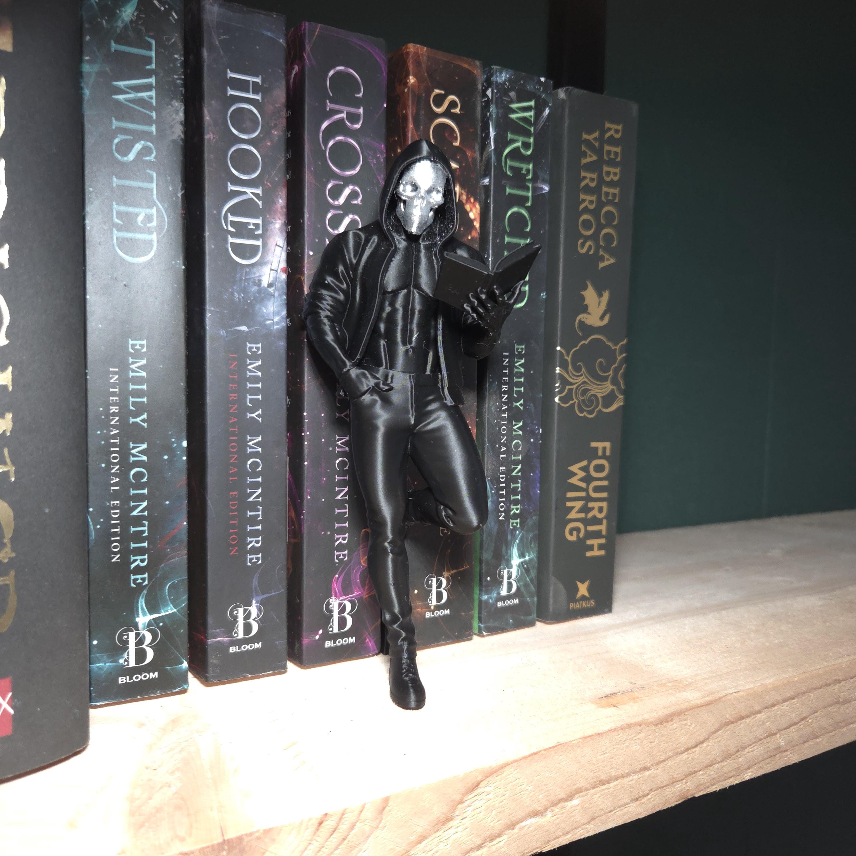 Dunkle Buchfigur – Maskierte Leserin – Gothic Bücherregal Deko