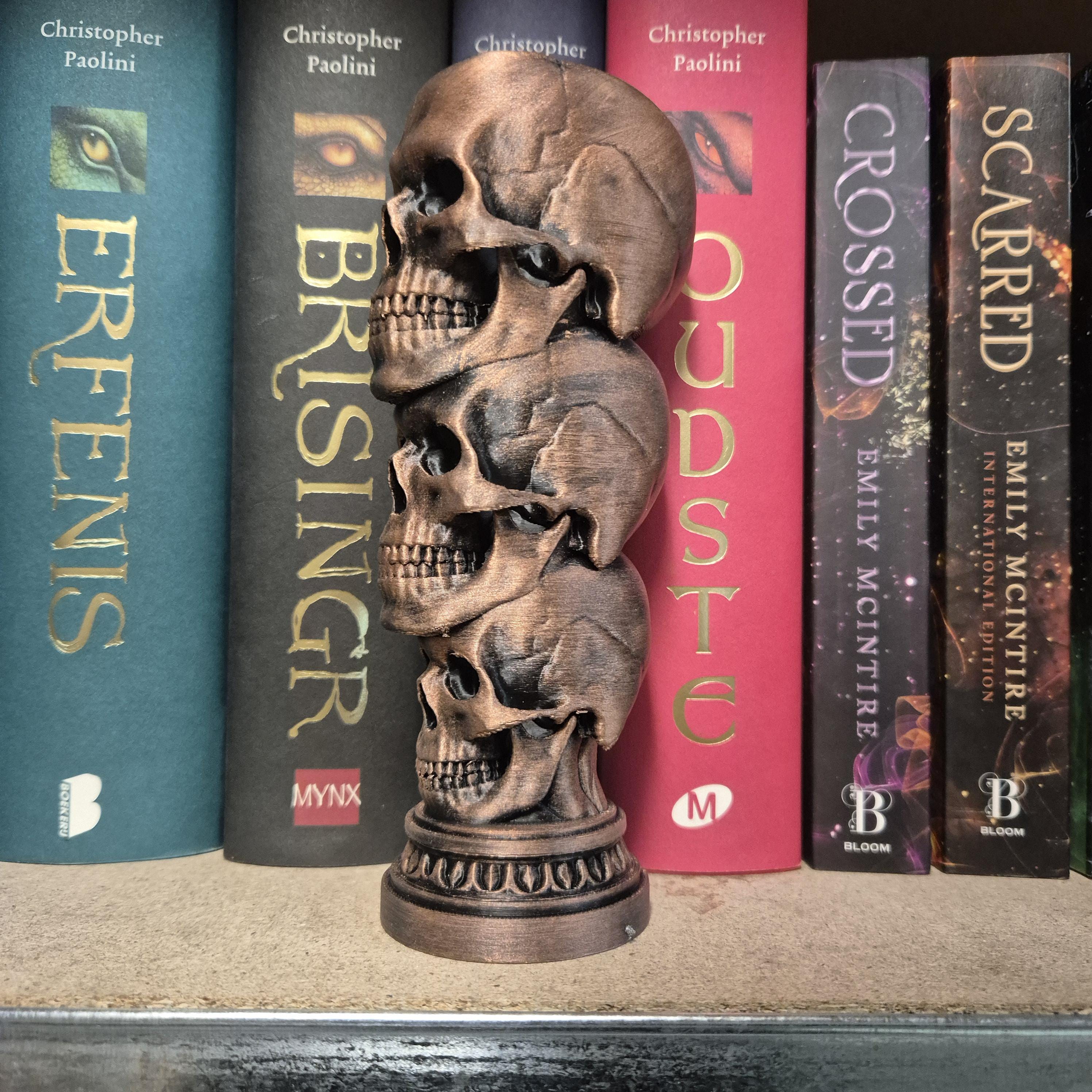 Gothic Bronze Totenkopf Statue – Gestapelte Totenköpfe Deko | Gruselige Heimdekoration | Halloween Regal Akzent | Alternative Raumästhetik