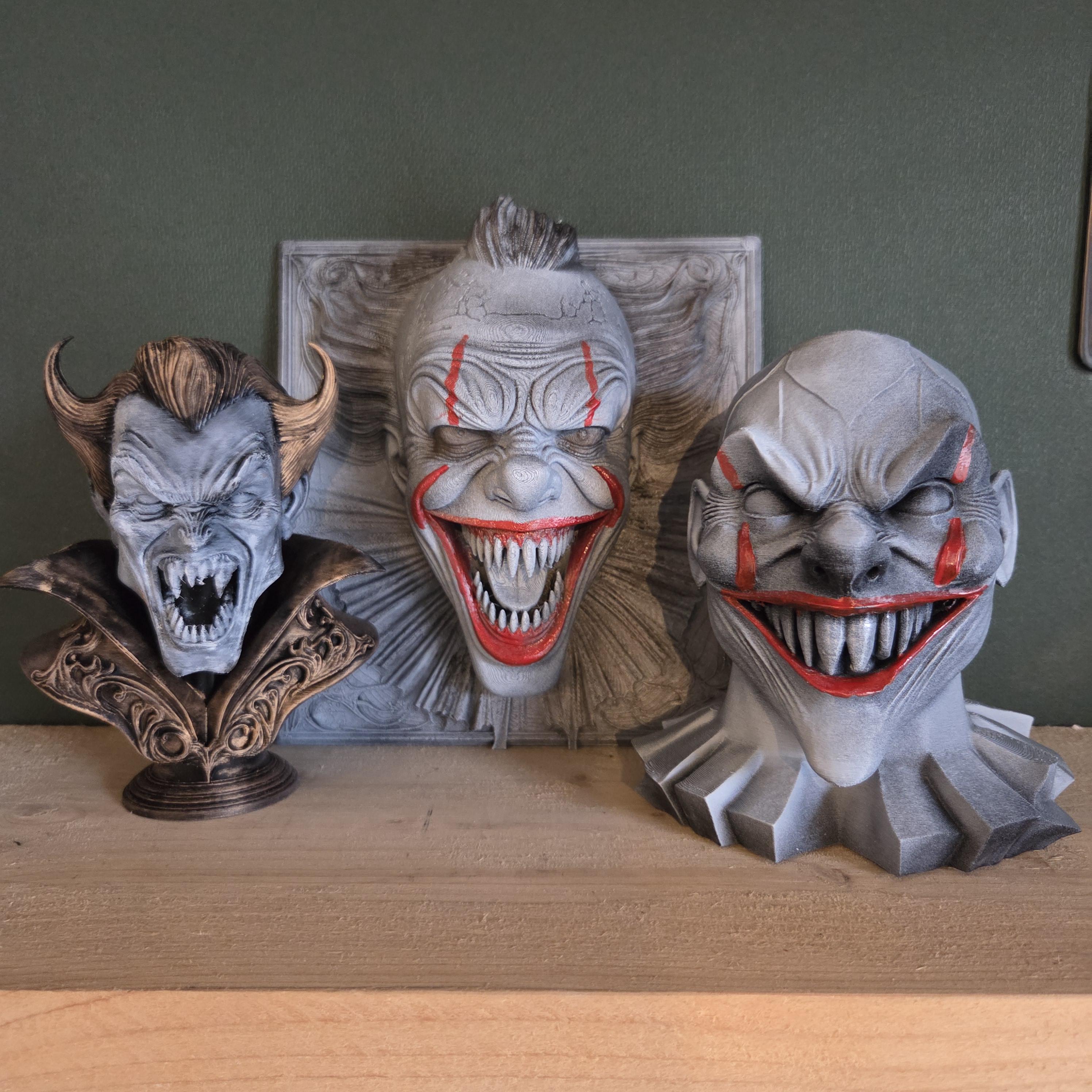 Evil Clown Wall Plaque – Horror Wall Art with Manic Grin – Handmade Dark Fantasy Decor