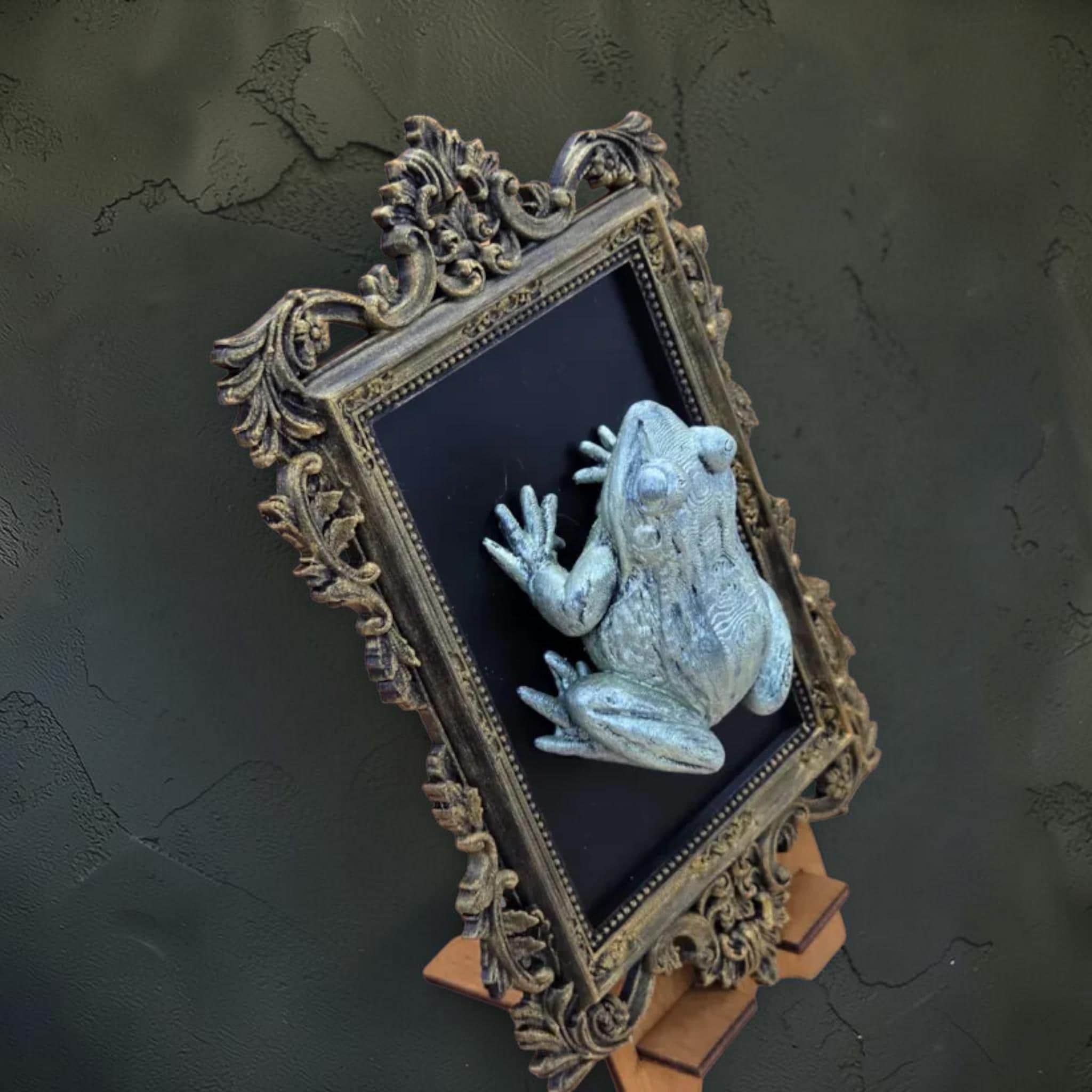 Frog wall plaque in baroque frame | whimsical nature wall decor