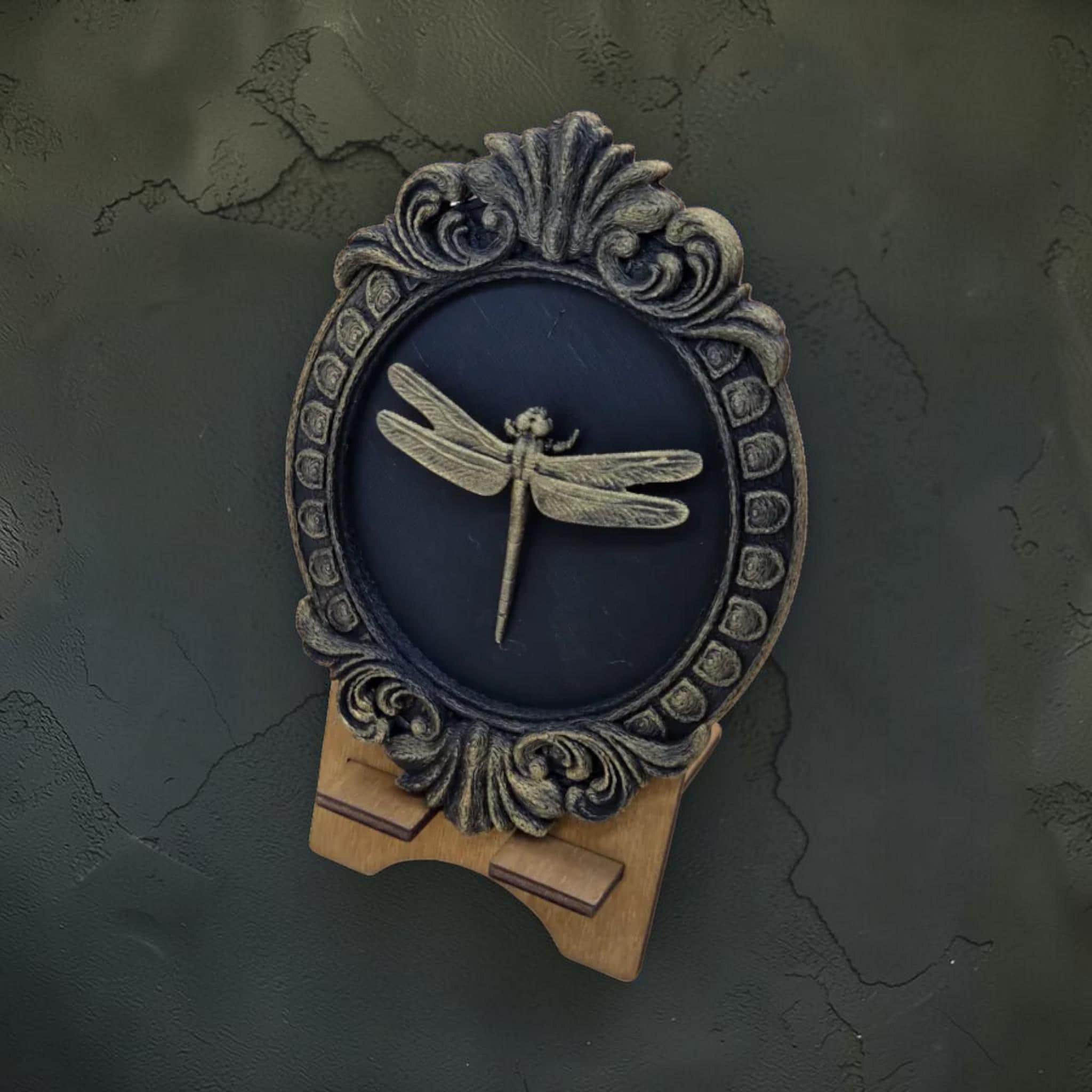 Dragonfly wall plaque in baroque frame | nature-inspired wall decor