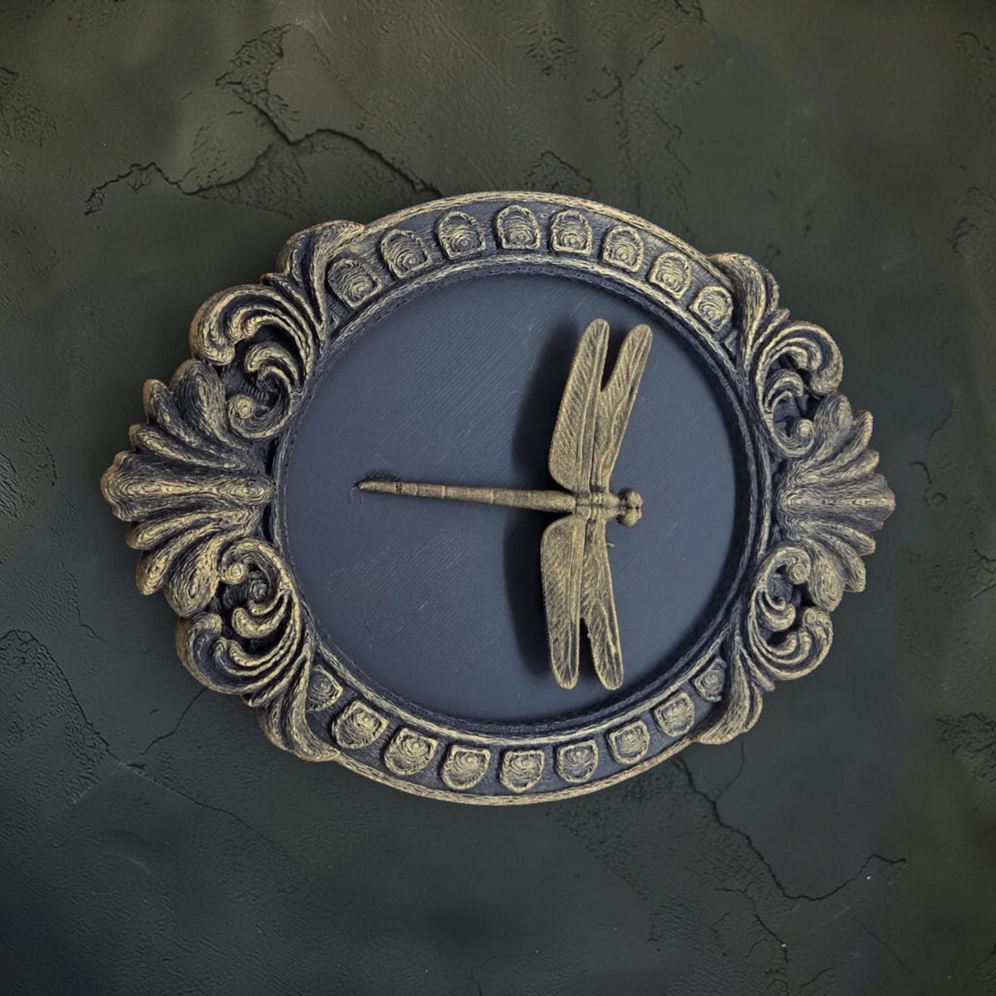 Dragonfly wall plaque in baroque frame | nature-inspired wall decor