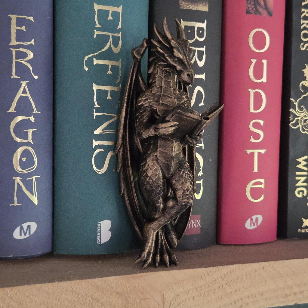 Dragon Bookshelf Figurine – Reading Dragon Statue – Proud Dragon Shelf Sitter – Fantasy Book Decor – Book Lover Gift