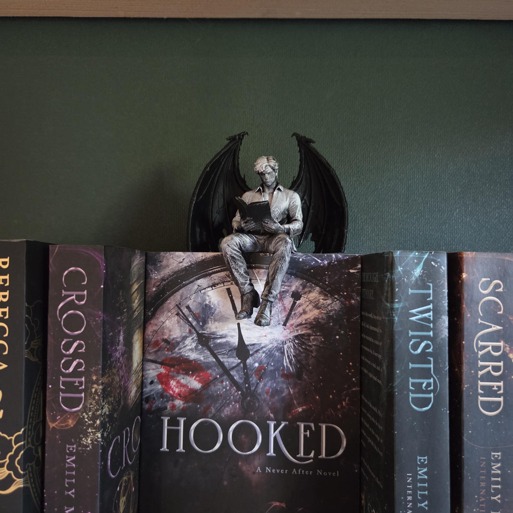 Winged Dark Romance Reader Shelf Sitter – Gothic Bookish Decor, Fantasy Book Nook Figure, Dark Academia Bookshelf Gift