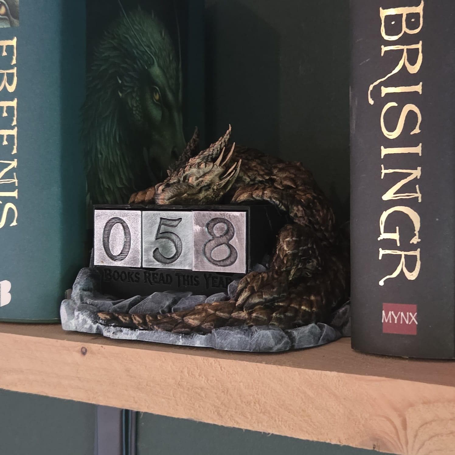 Dragon Reading Tracker | Fantasy Books Read Counter | Dragon Bookish Shelf Decor | Book Lover Gift | Reading Goal Tracker