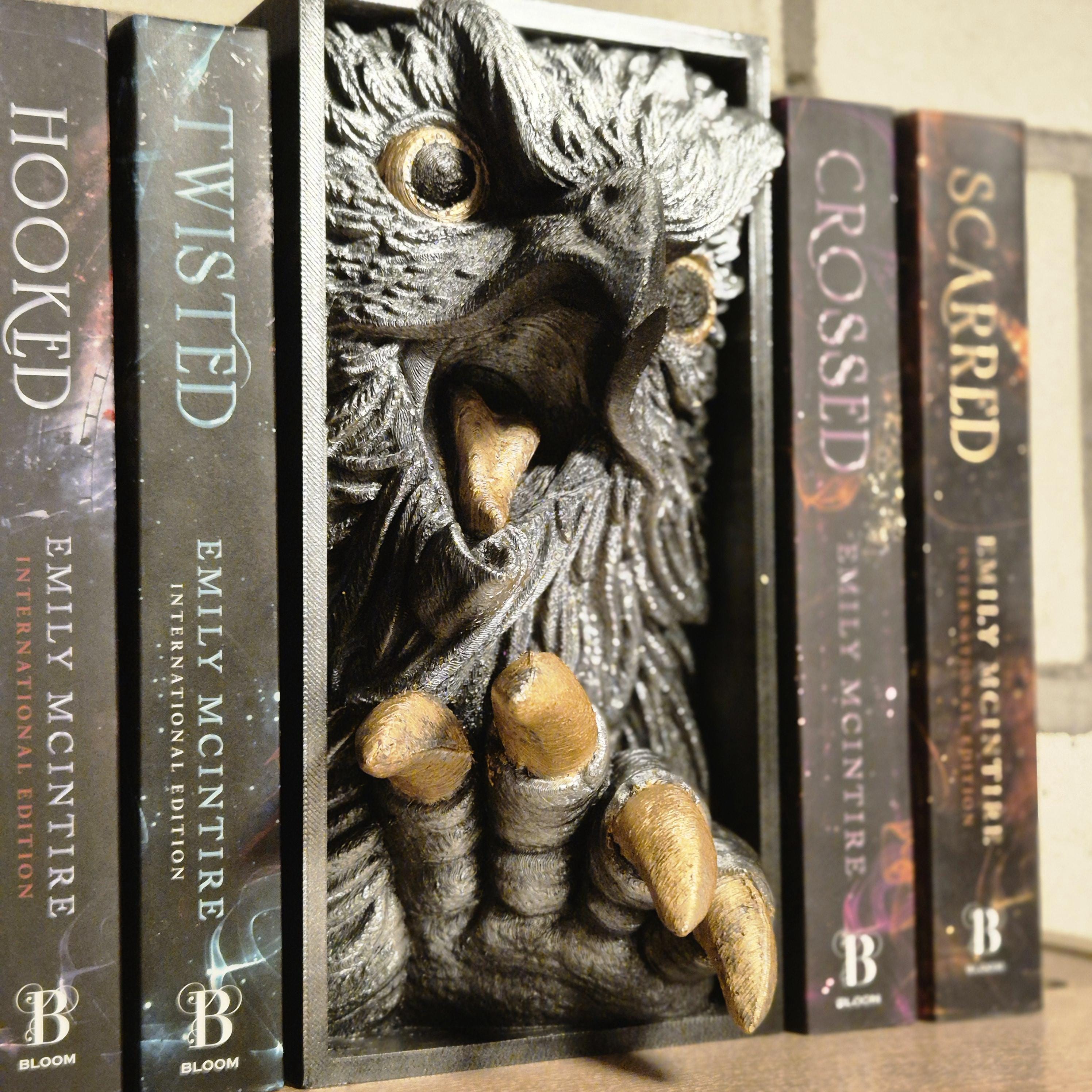 Fantasy Book Nook Insert – Dragon Owl Monster with Claw | Gothic Bookshelf Decoration | Unique Gift for Readers & Book Lovers