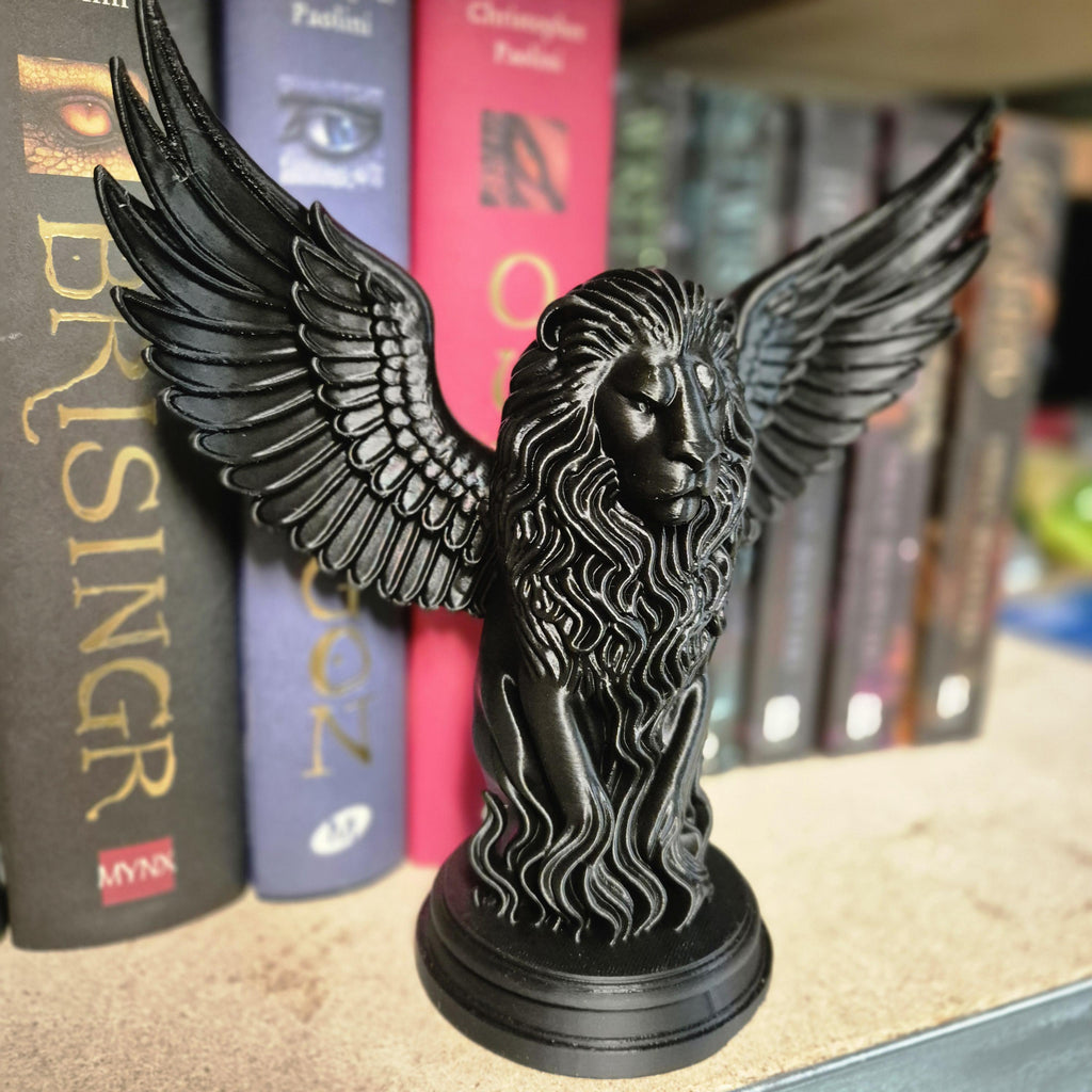 Black Winged Lion Figurine - bookshelf decor – Mythical Creature / Gothic Decor