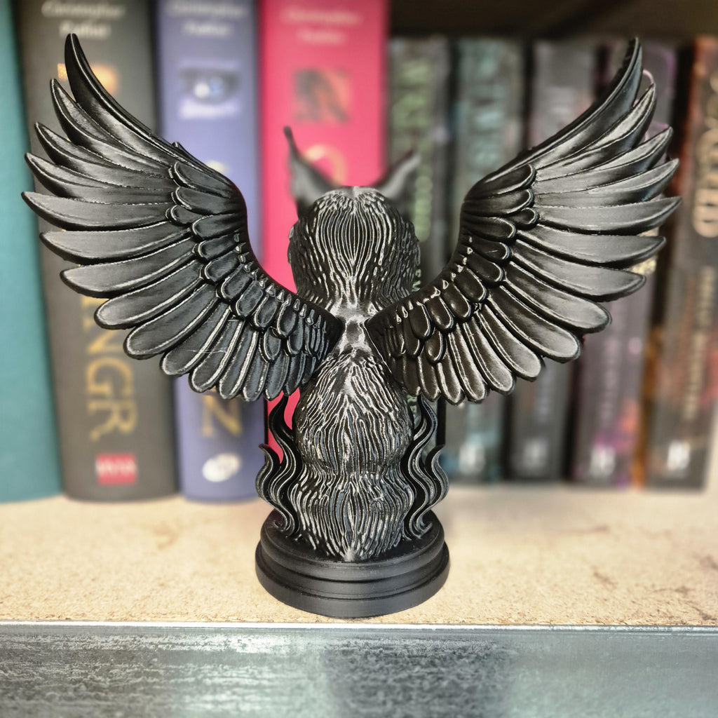 Black Winged Lynx Figurine – bookshelf decor - Gothic Fantasy Creature