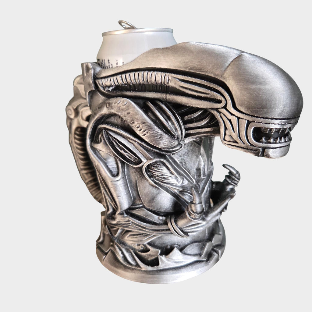 Alien - Xenomorph Can Holder Mug – Fantasy Tankard for 330 ml and 500 ml (12 oz / 16–16.9 oz) Cans | Perfect for DND and Tabletop Gaming