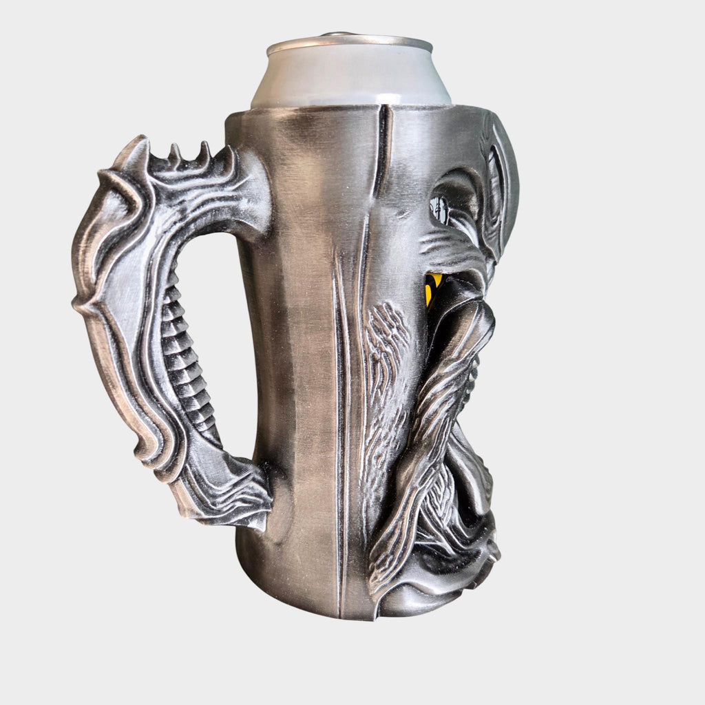 Alien - Xenomorph Can Holder Mug – Fantasy Tankard for 330 ml and 500 ml (12 oz / 16–16.9 oz) Cans | Perfect for DND and Tabletop Gaming