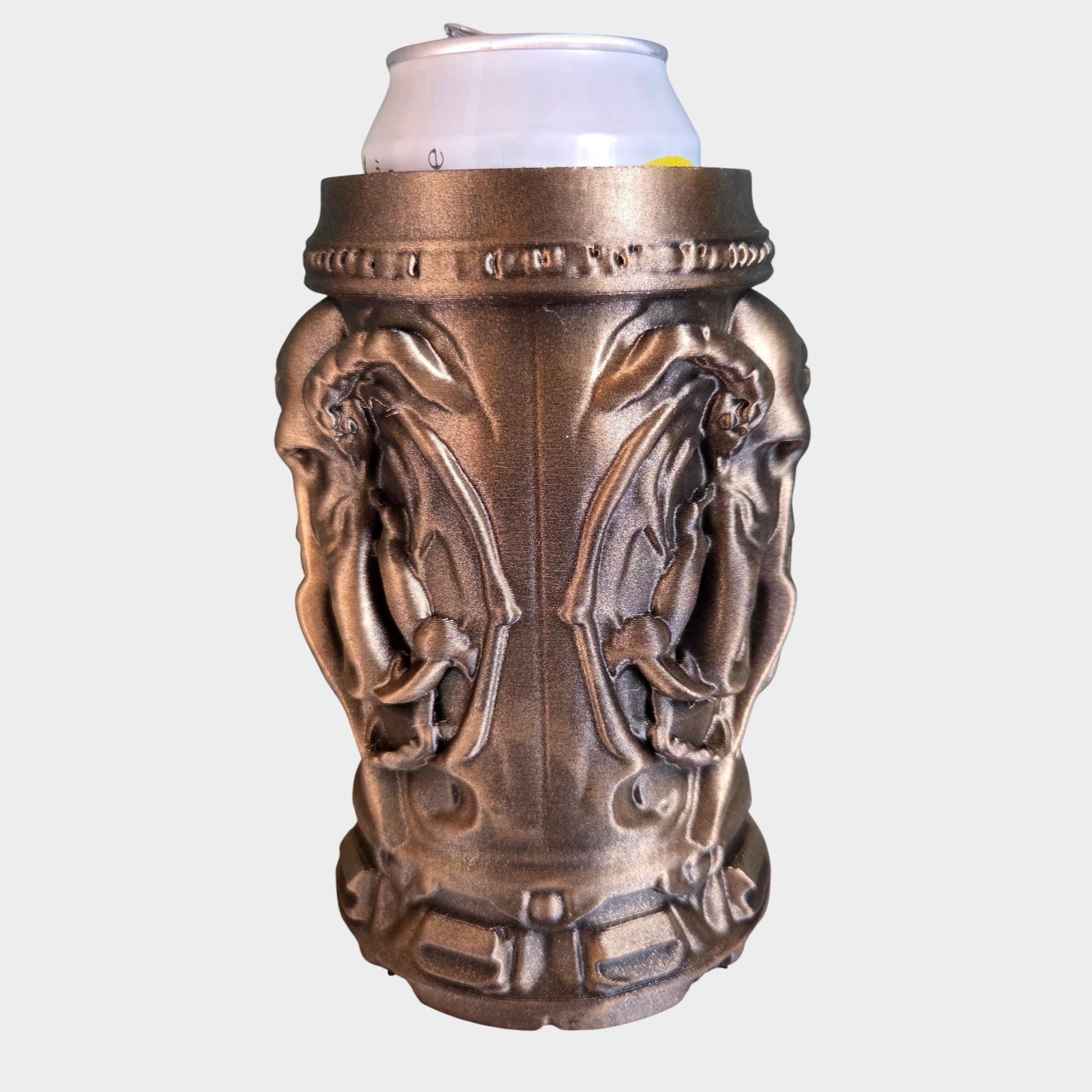 Cthulhu Can Holder Mug – Fantasy Tankard for 330 ml and 500 ml (12 oz / 16–16.9 oz) Cans | Perfect for DND and Tabletop Gaming