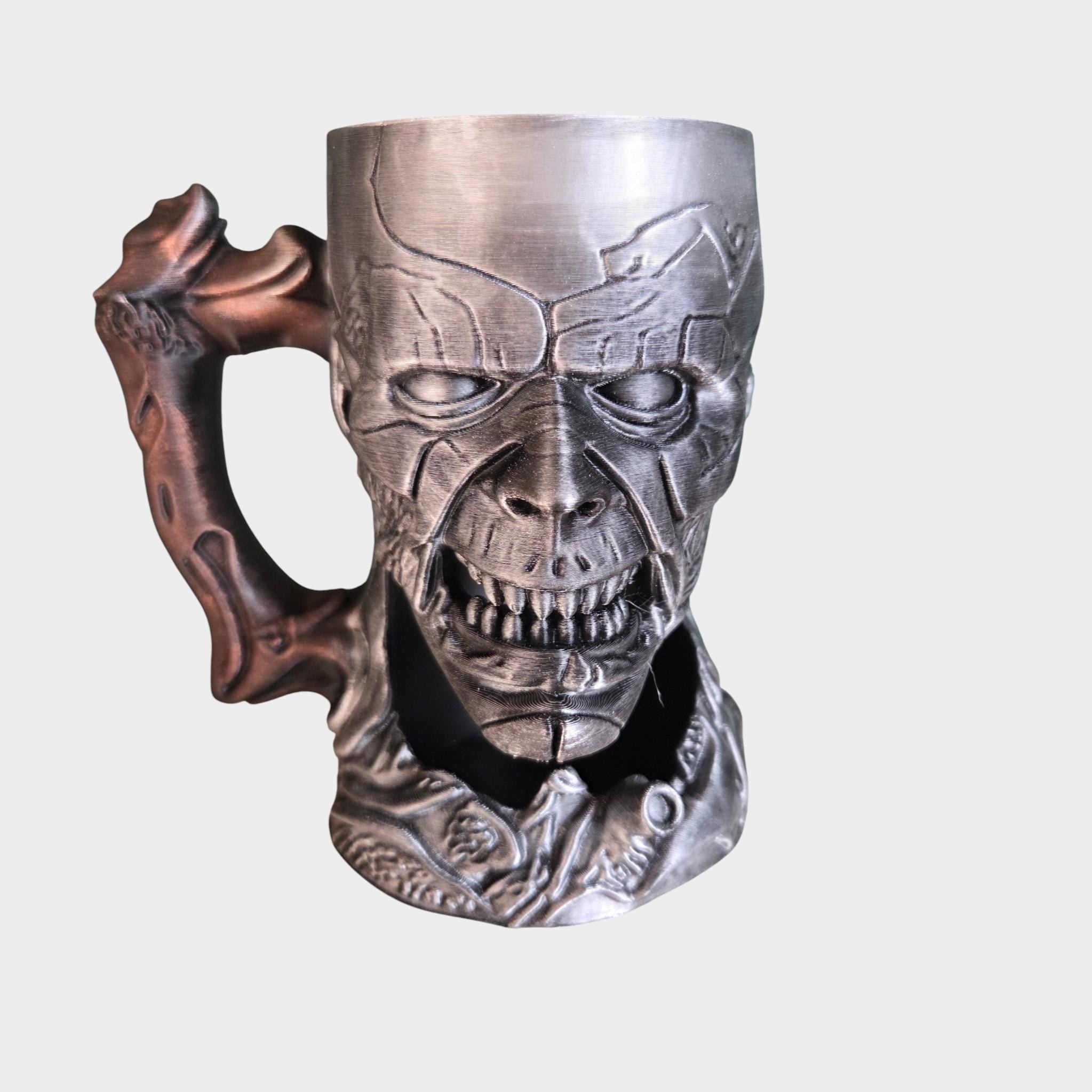 Zombie Can Holder Mug – Fantasy Tankard for 330 ml and 500 ml (12 oz / 16–16.9 oz) Cans | Perfect for DND and Tabletop Gaming