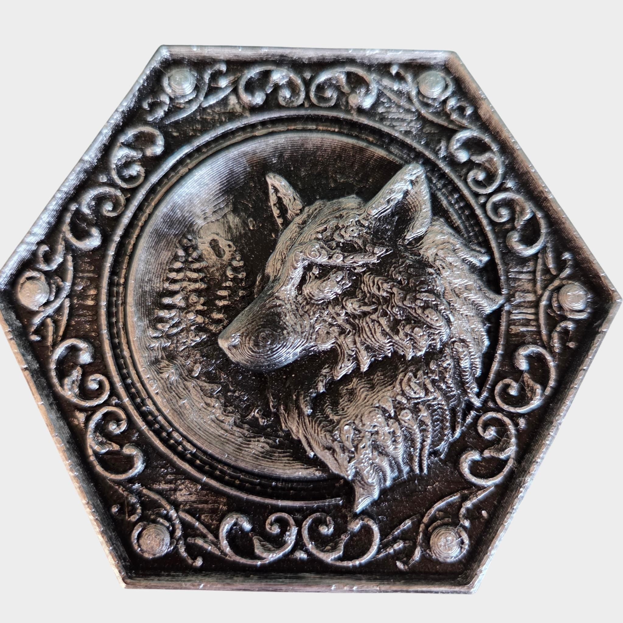 Wolf Dice Box – Gothic Hexagon Dice Storage with Wolf Head | DnD RPG Dice Case | Fantasy Tabletop Gift