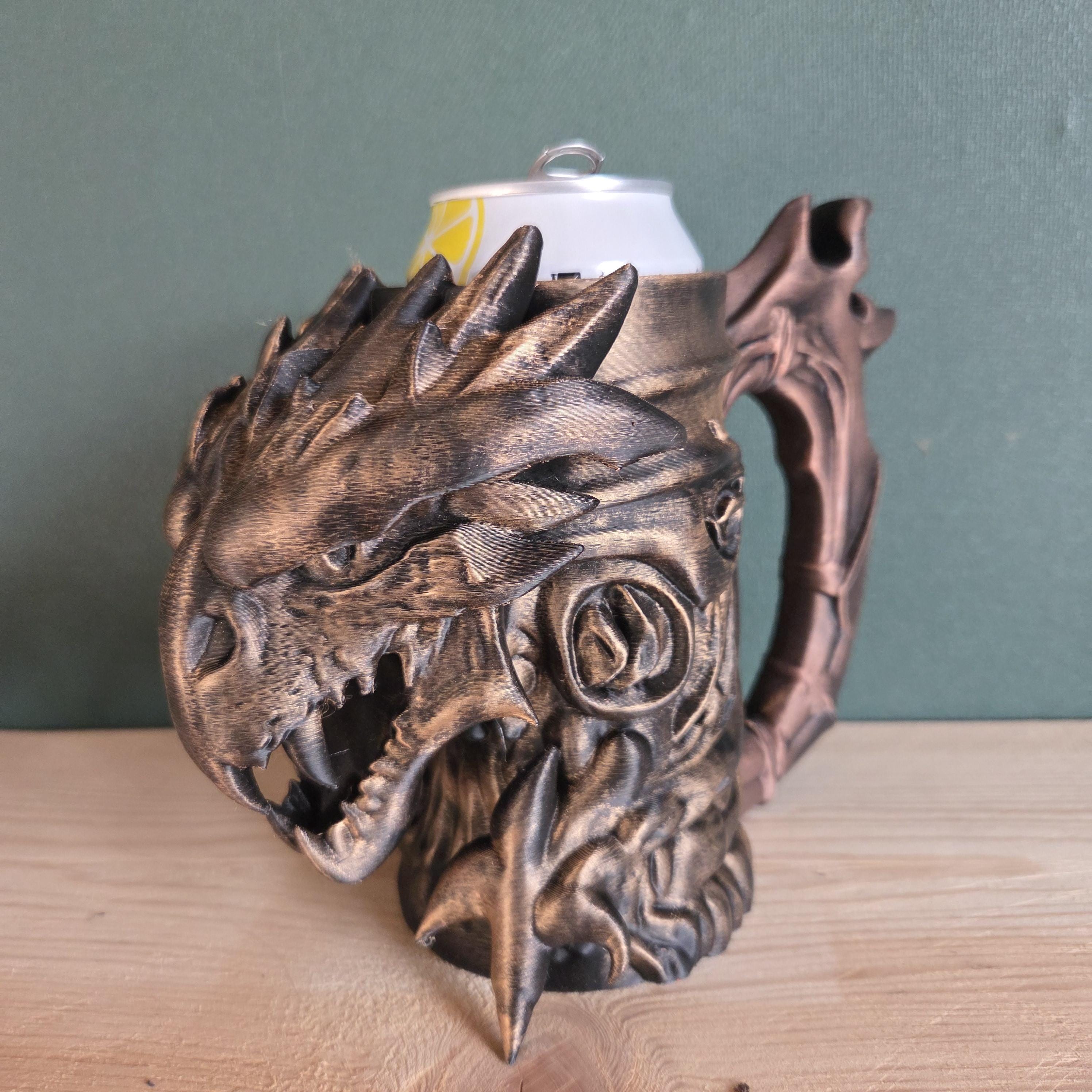 Wyvern Can Holder Mug – Fantasy Tankard for 330 ml and 500 ml (12 oz / 16–16.9 oz) Cans | Perfect for DND and Tabletop Gaming
