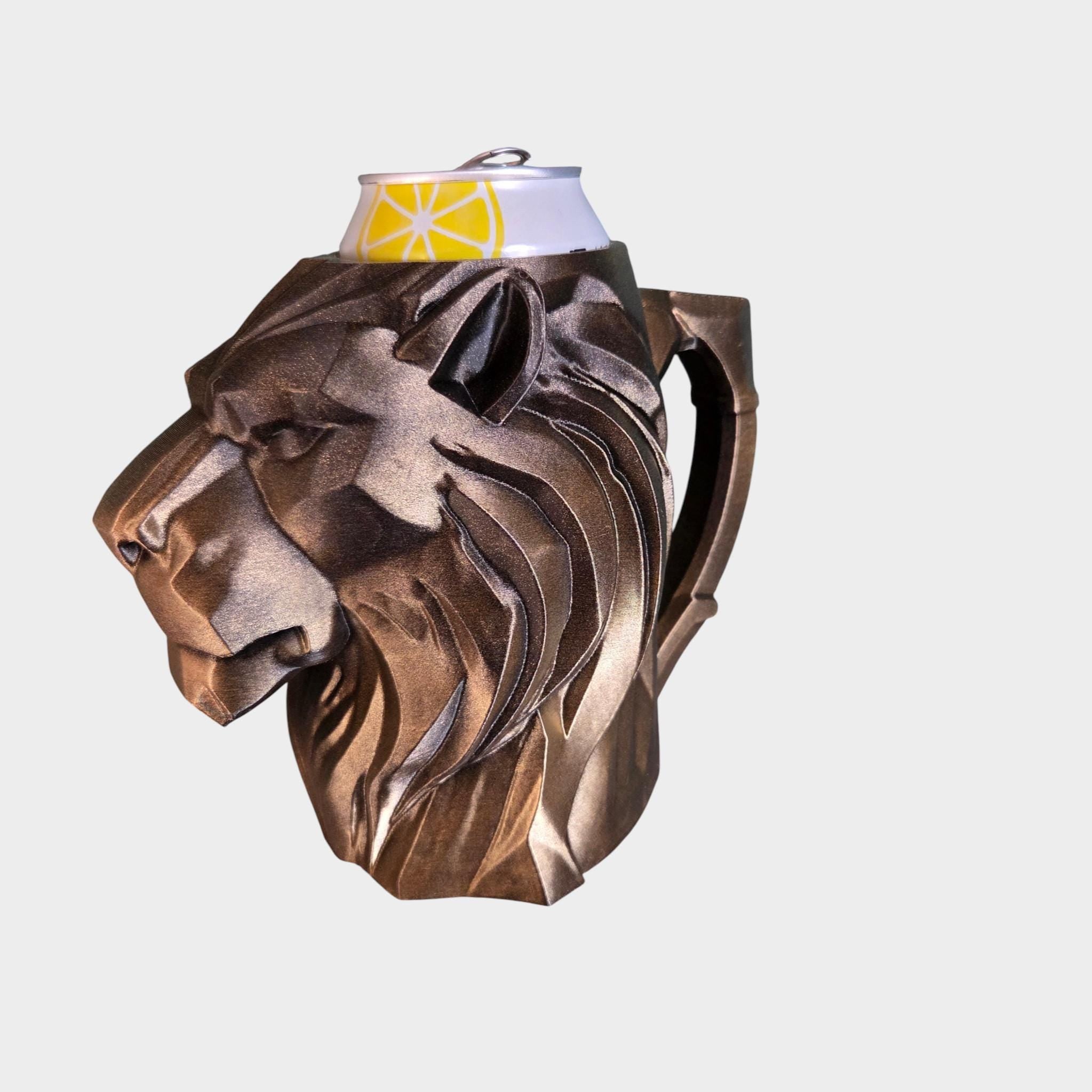 Lion low poly Can Holder Mug – Fantasy Tankard for 330 ml and 500 ml (12 oz / 16–16.9 oz) Cans | Perfect for DND and Tabletop Gaming