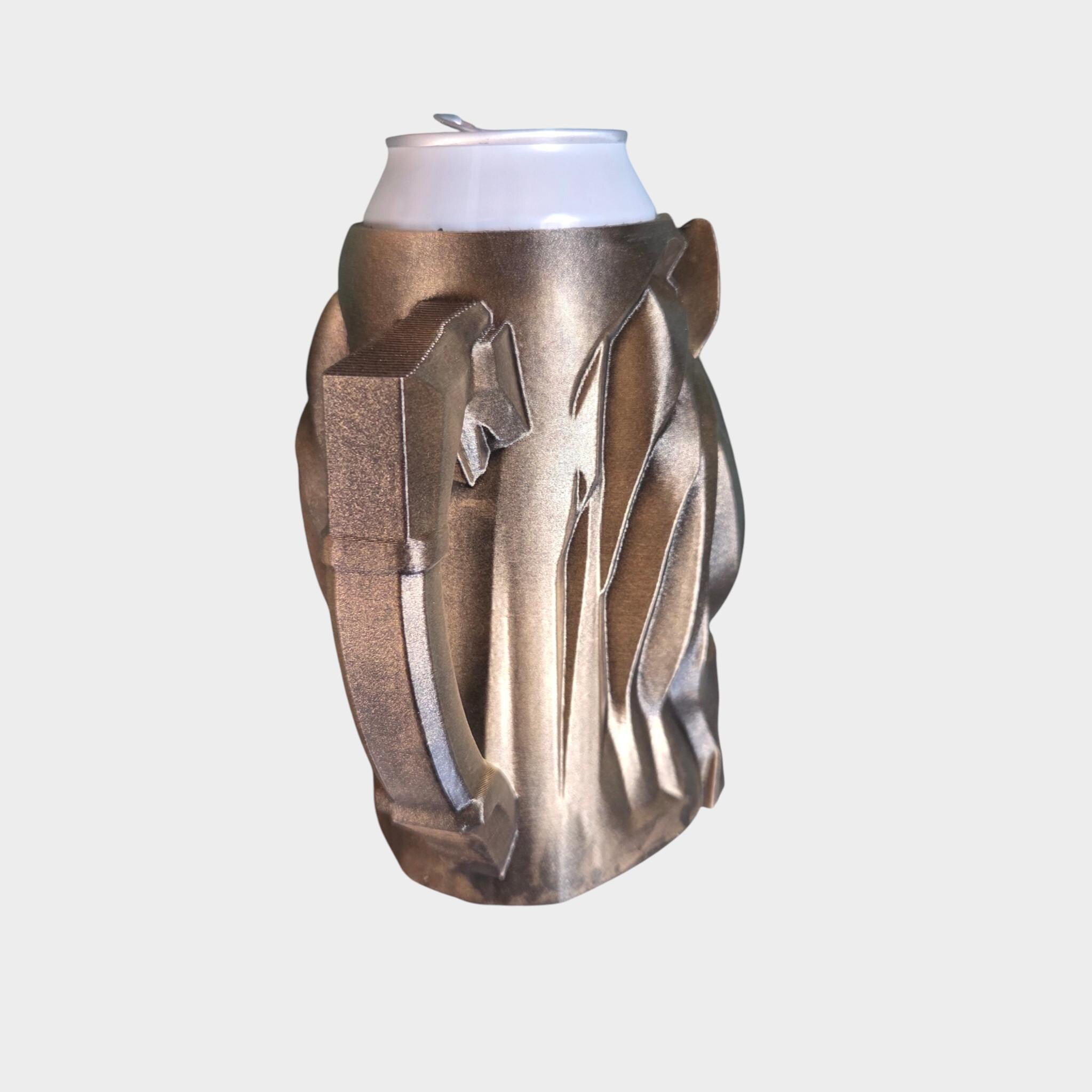 Lion low poly Can Holder Mug – Fantasy Tankard for 330 ml and 500 ml (12 oz / 16–16.9 oz) Cans | Perfect for DND and Tabletop Gaming