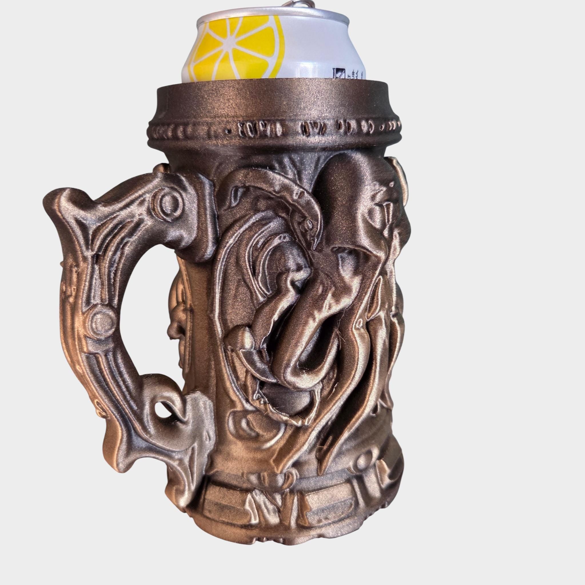 Cthulhu Can Holder Mug – Fantasy Tankard for 330 ml and 500 ml (12 oz / 16–16.9 oz) Cans | Perfect for DND and Tabletop Gaming