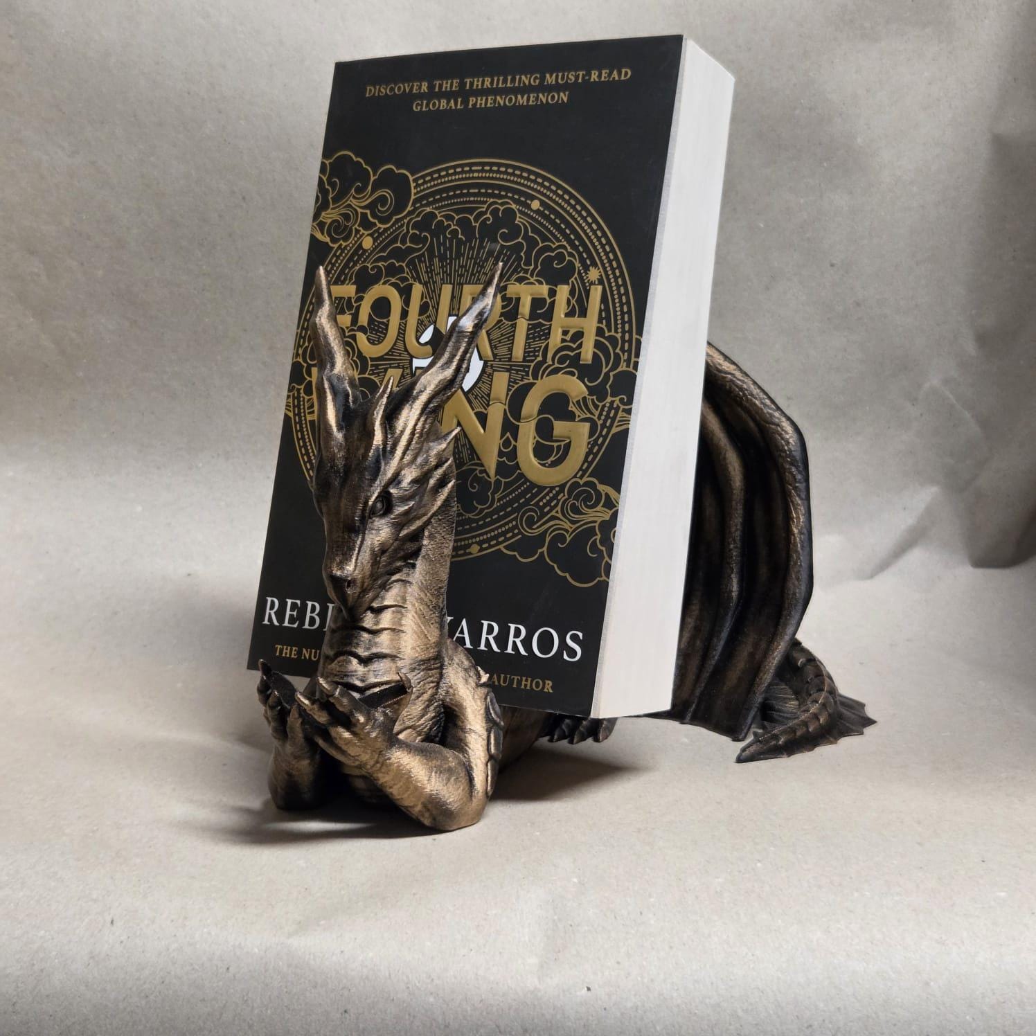 Dragon Book Holder for Fantasy Lovers – Gothic Bookends – Fourth Wing Inspired Decor – BookTok Shelf Decor – Unique Gift