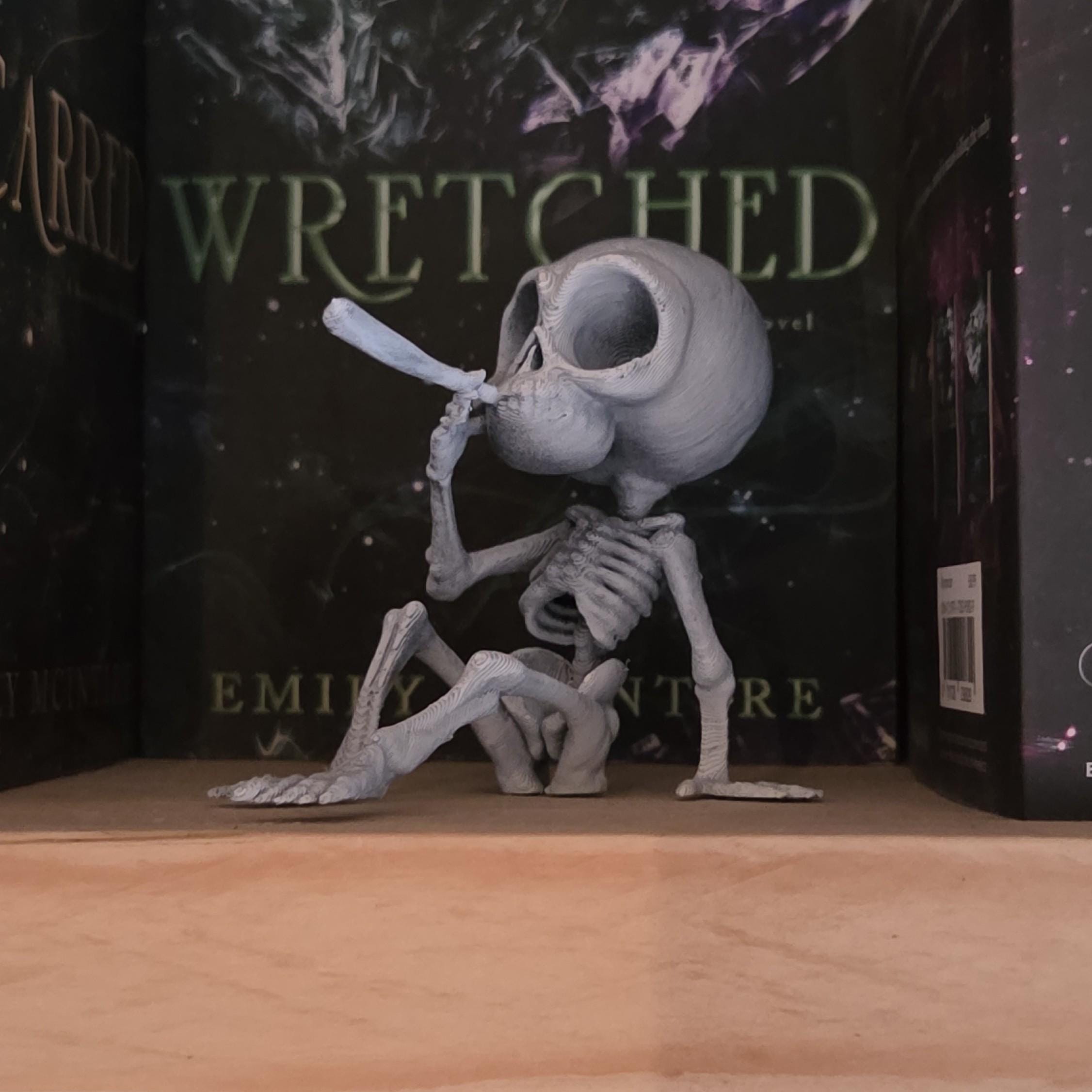 Smoking some weed - Poseable Skeleton Figurine – Unique 3D Printed Skeleton Decor