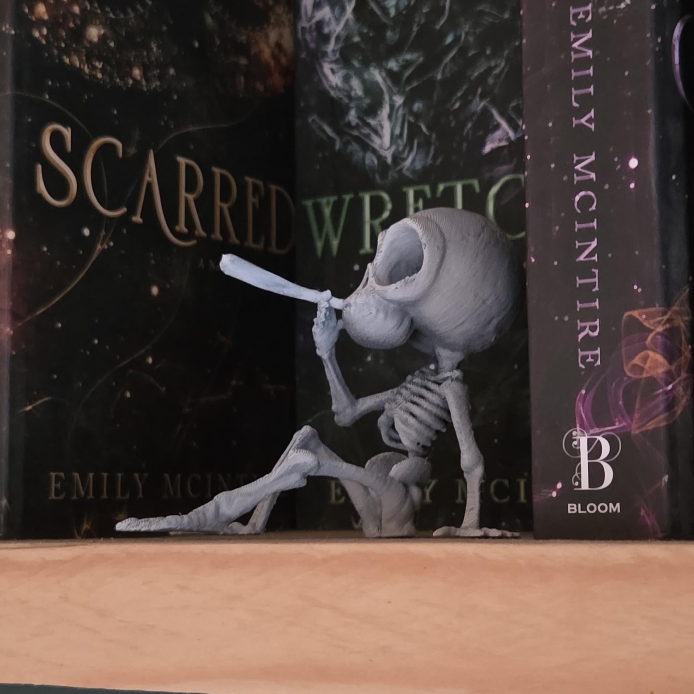Smoking some weed - Poseable Skeleton Figurine – Unique 3D Printed Skeleton Decor
