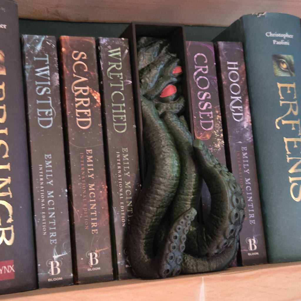 Cthulhu Book Nook | Lovecraft Bookend | Dark Fantasy Bookshelf Decor | 3D Printed Tentacle Book Holder | Horror Library Insert