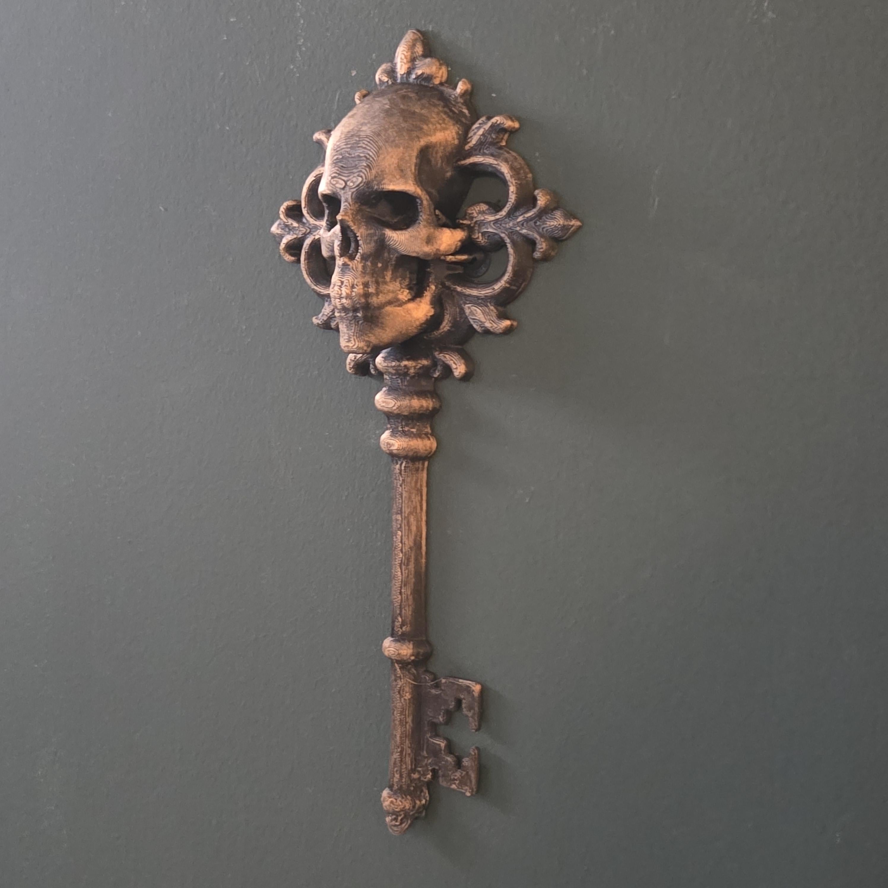 Gothic Skull Key Wall Decor – Skeleton Key Wall Art – Dark Decor – Gothic Home Decor – Skull Ornament – Halloween Decor