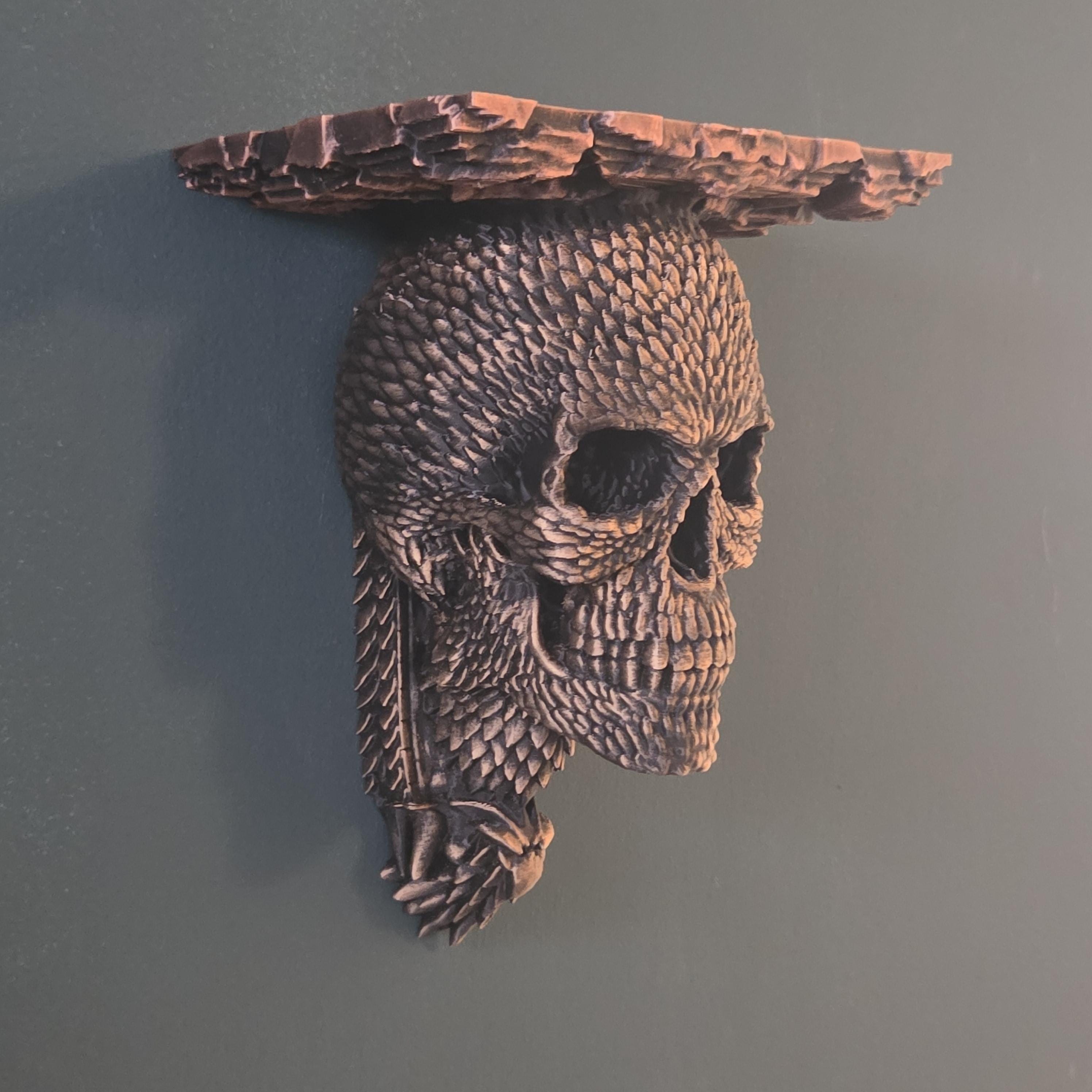 Dragon Scale Skull Wall Shelf – Gothic Skull Decor – Fantasy Skull Shelf – Dark Medieval Decor – Dragon Texture Skull – Gothic Wall Art