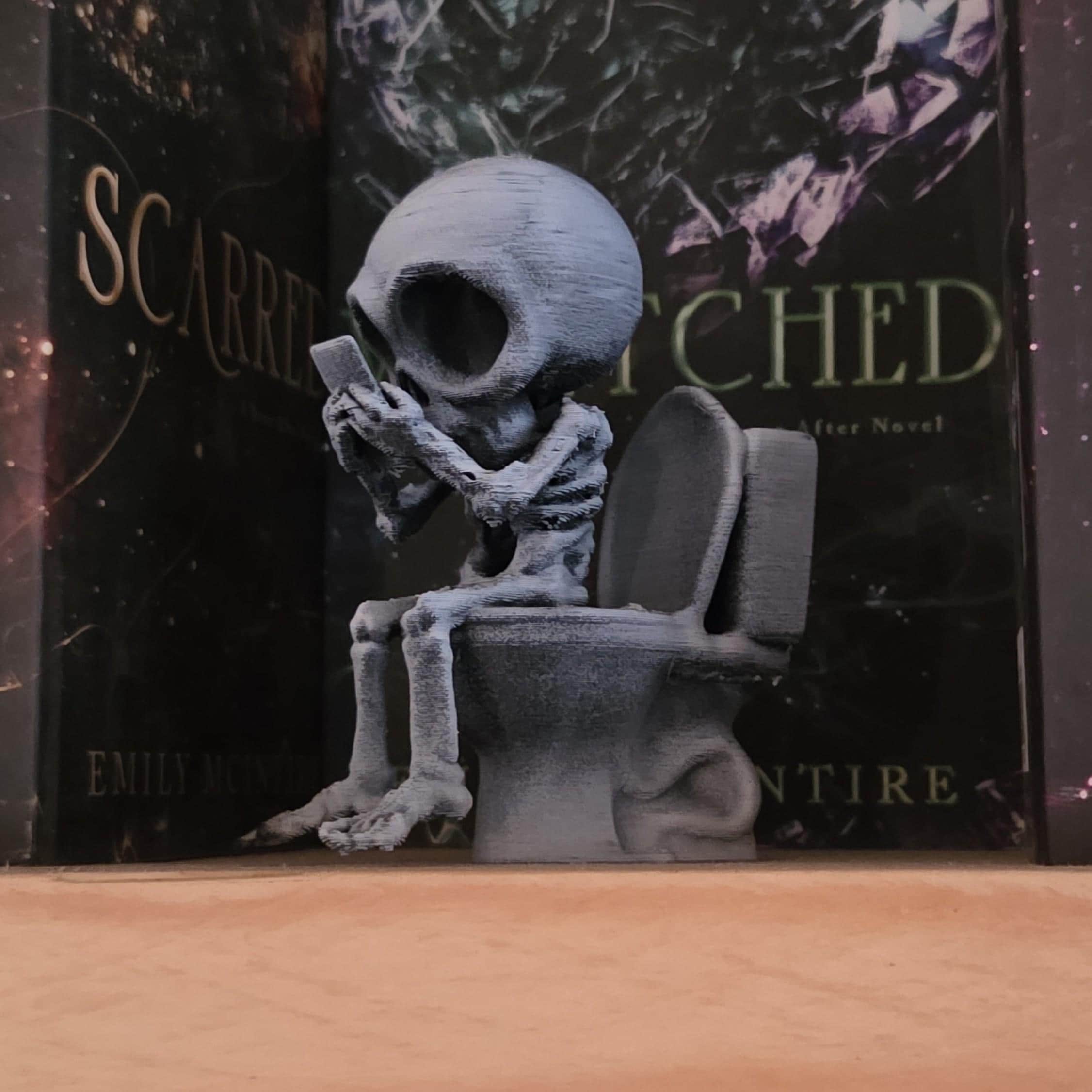 Toilet break doomscrolling Skeleton - Poseable Skeleton Figurine – Unique 3D Printed Skeleton Decor