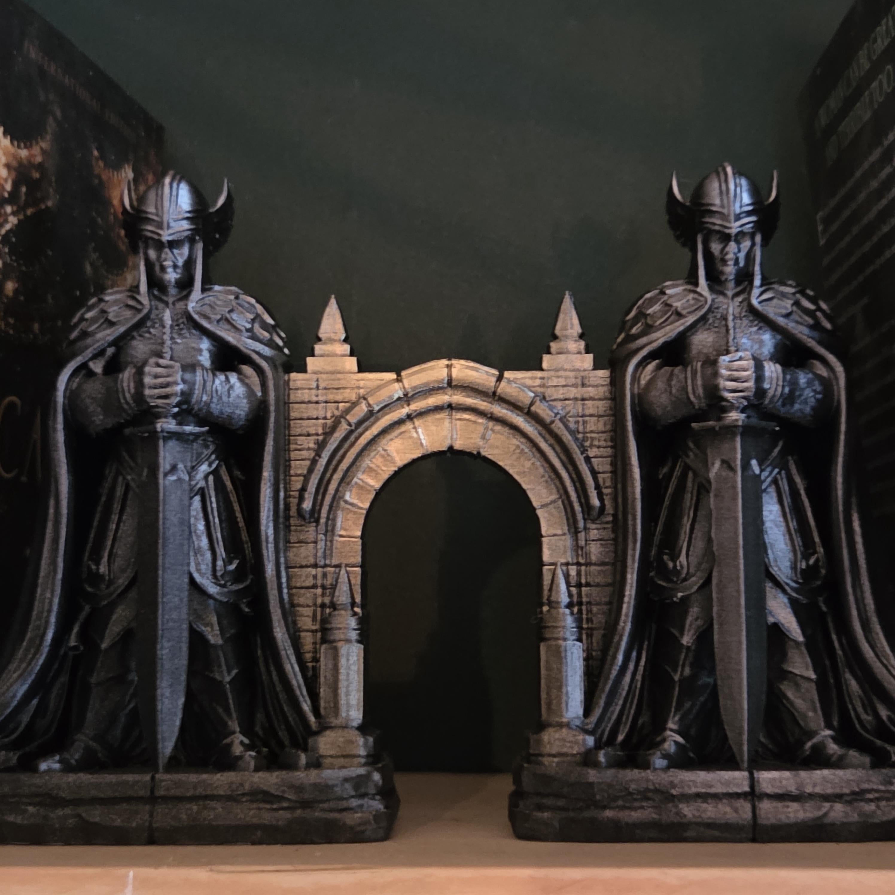 Fantasy Book Nook Archway | Medieval Gate Bookshelf Insert | Knight Guardian Diorama | LOTR Inspired Shelf Decor | 3D Printed Book Nook