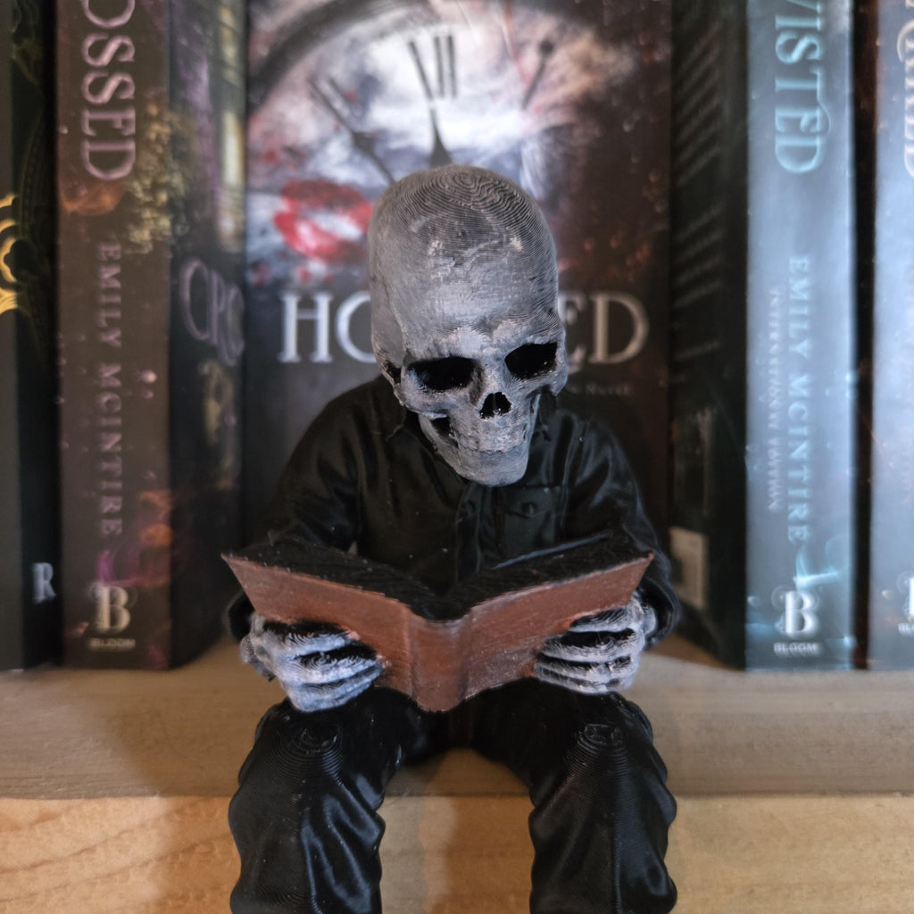 Skeleton Reading Shelf Sitter | Gothic Book Nook Decor | Dark Academia Bookshelf Figurine | Hand Painted 3D Printed Book Lover Gift