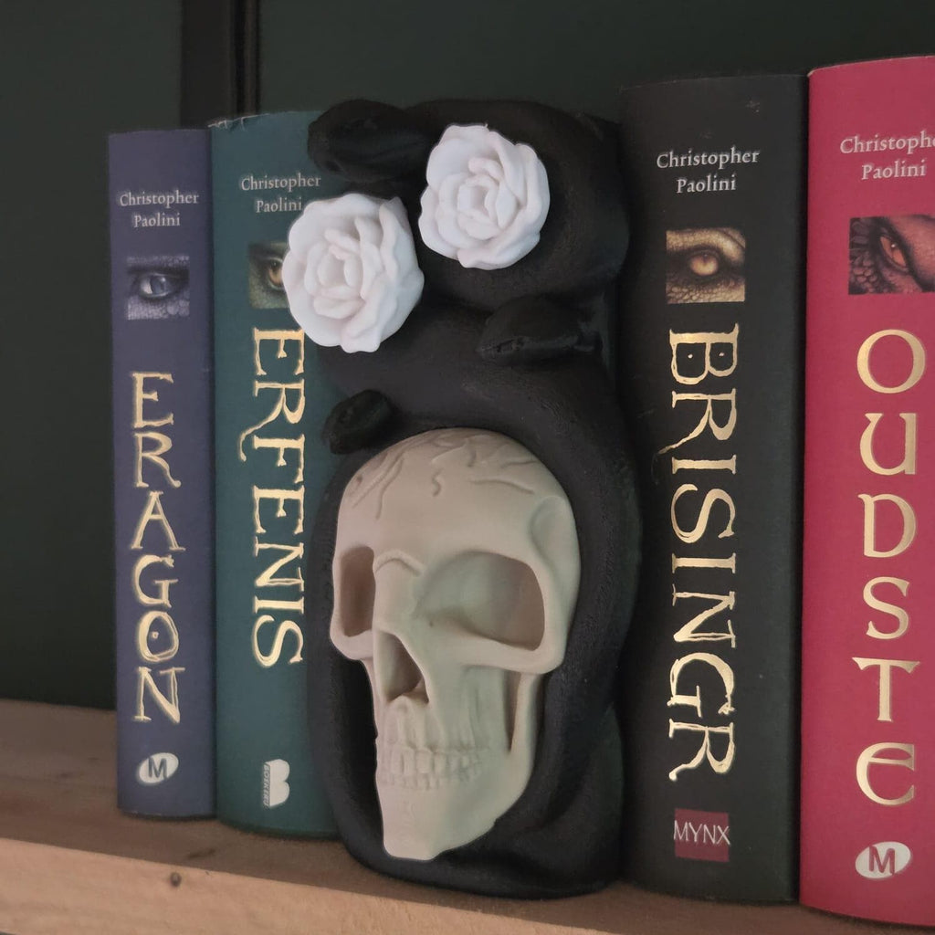 Gothic Skull Book Nook with Snake and Roses, Dark Academia Bookshelf Decor, Macabre Fantasy Shelf Insert, Book Lover Gift