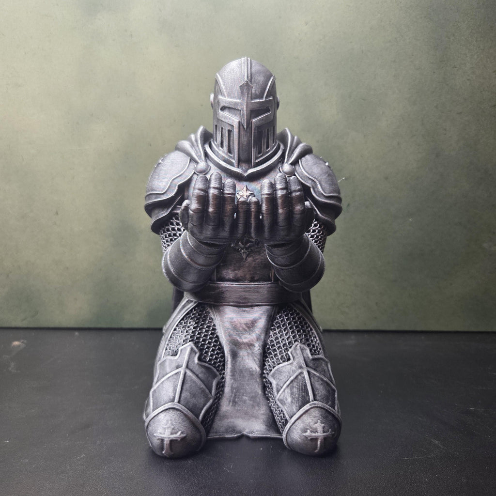 Knight Controller Holder – Medieval Gamepad Stand – Fantasy Gaming Decor – Gamer Gift – Controller Display Stand