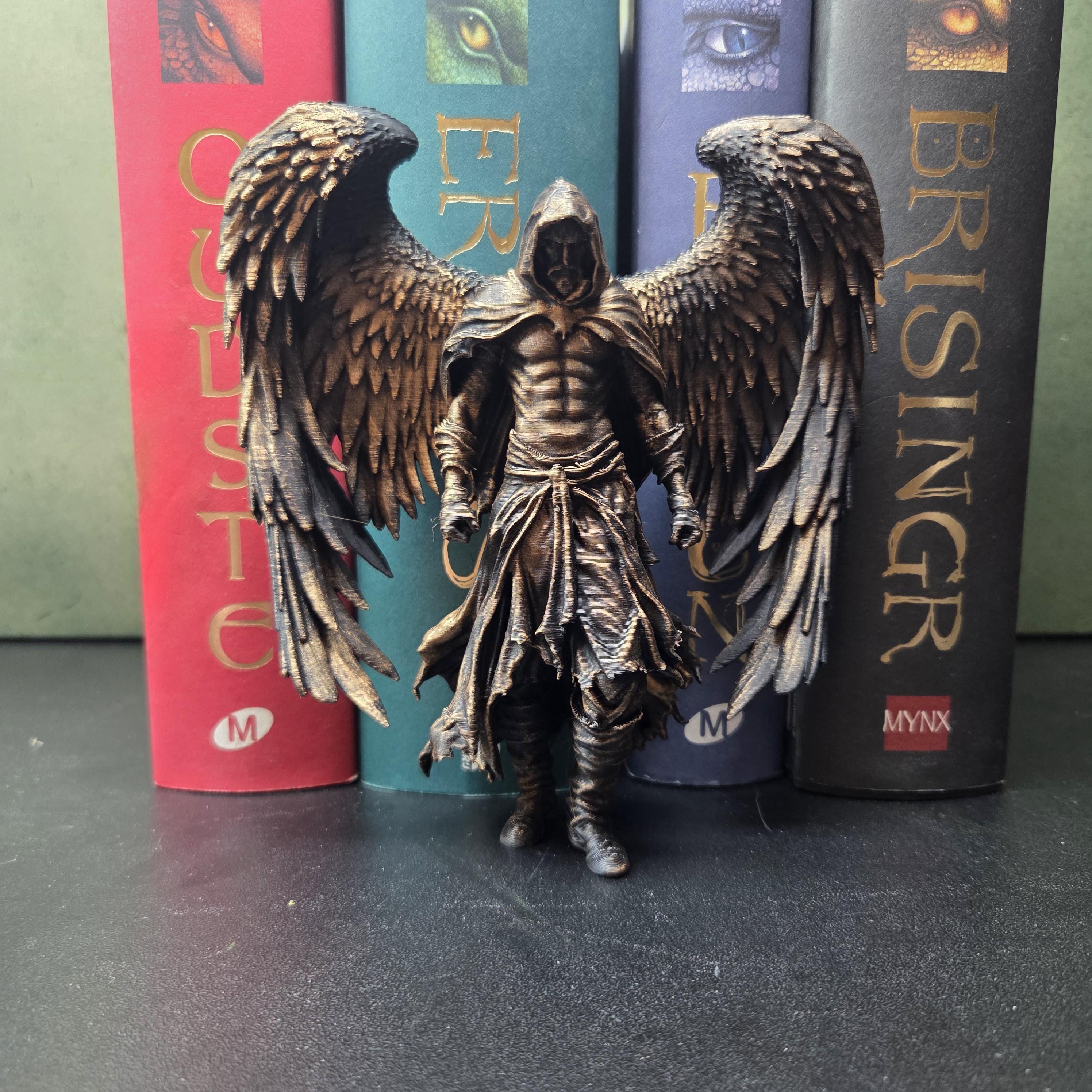 Faceless Angel Statue – Hooded Winged Guardian – Gothic Fantasy Shelf Decor – Dark Academia Bookshelf Figurine – Book Lover Gift