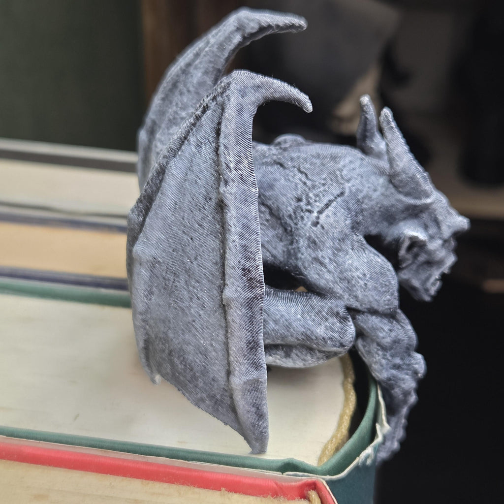 Gargoyle Shelf Sitter, Gothic Bookshelf Decor, Gargoyle Book Guardian, Dark Academia Decor, Fantasy Shelf Decoration, 3D Printed Statue