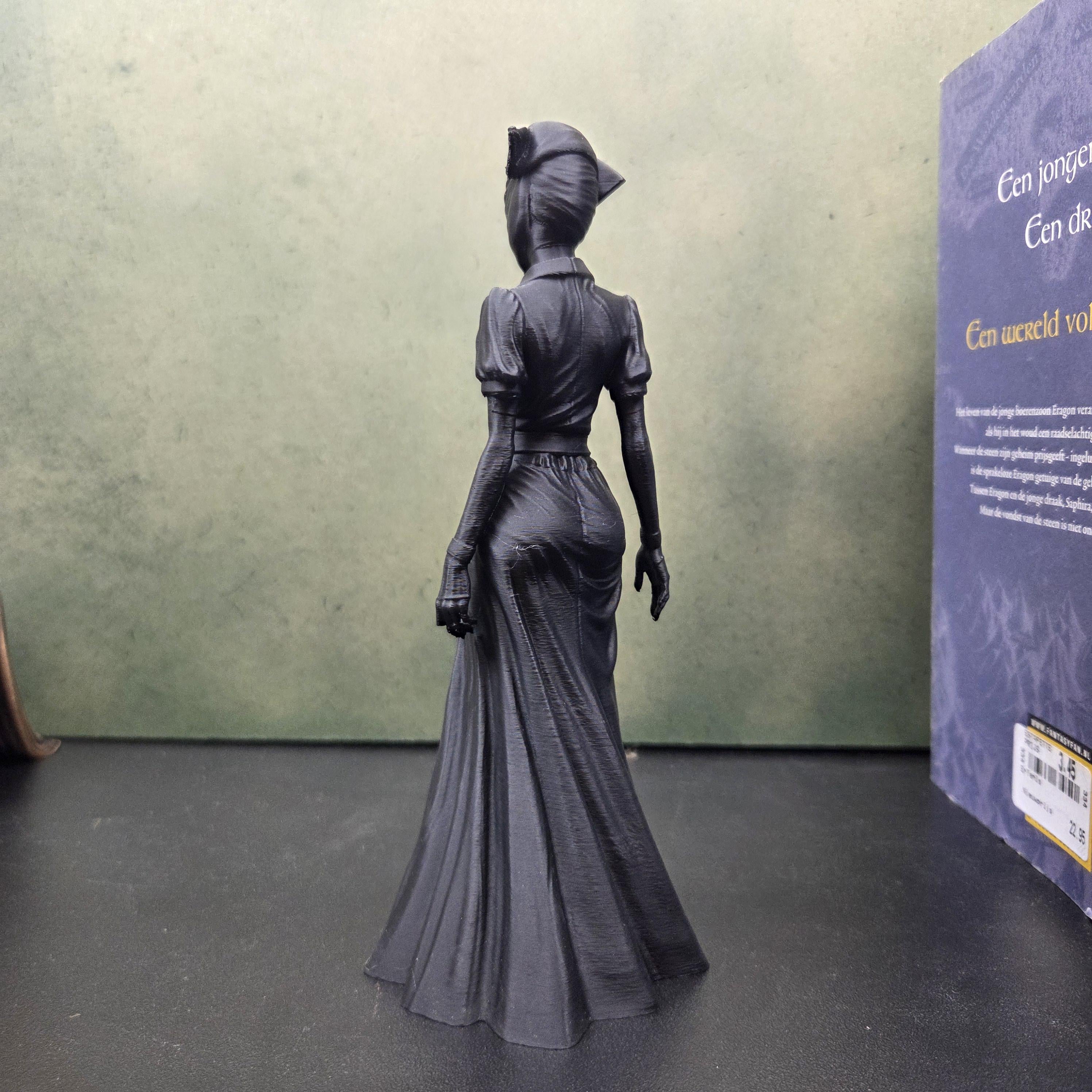 Gothic nurse Woman Statue, Gothic Figurine, Dark Fantasy Decor, Faceless Lady Sculpture, Creepy Elegant Decor, Horror Shelf Decor