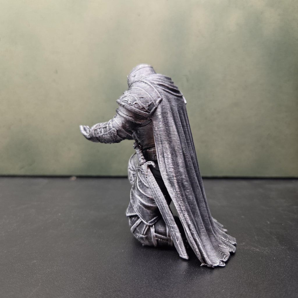 Medieval Knight Pen Holder, Armored Knight Desk Decor, Fantasy Pen Stand, Gothic Office Decor, Medieval Gift, Desk Organizer, Knight Statue